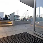Yellow Flower Apartment With Pool - 5 Min To Lake
